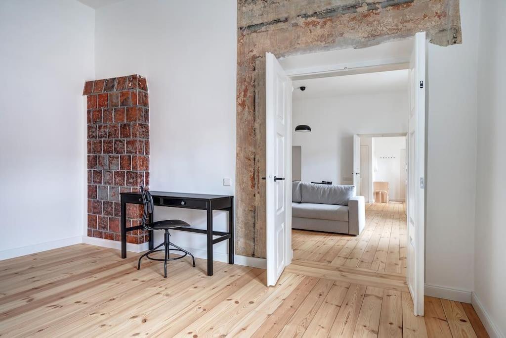 Spacious 2-Bedroom Flat In Old Town By Urban Rent Vilna Exterior foto