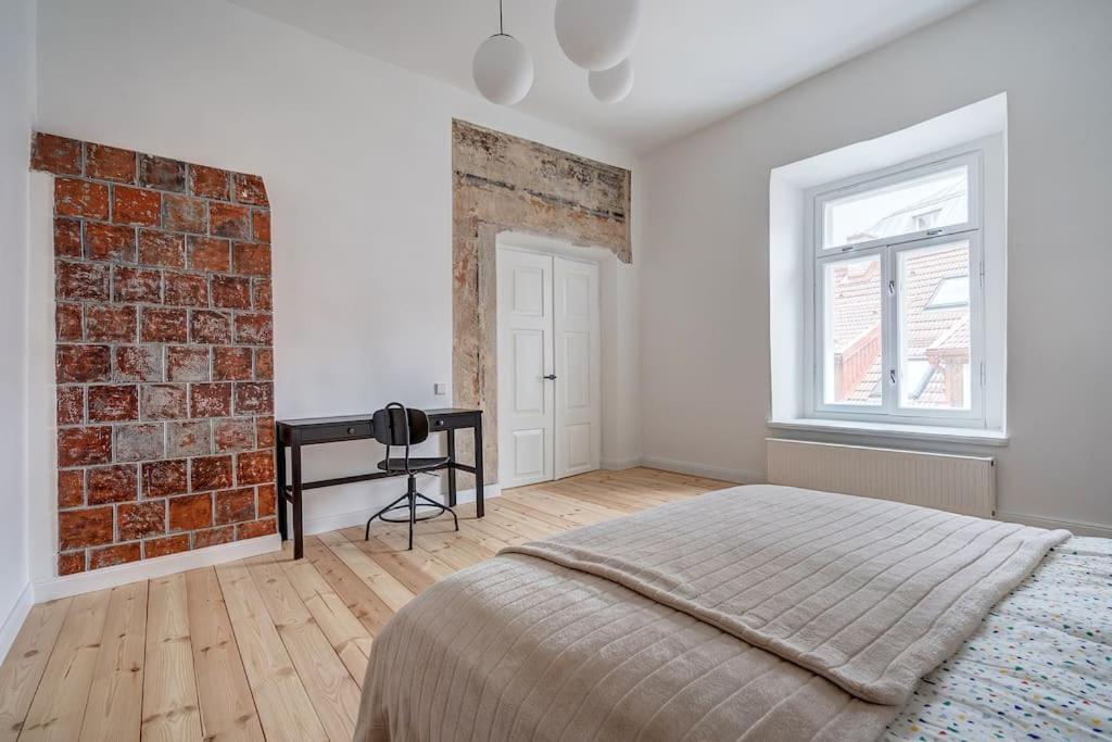 Spacious 2-Bedroom Flat In Old Town By Urban Rent Vilna Exterior foto