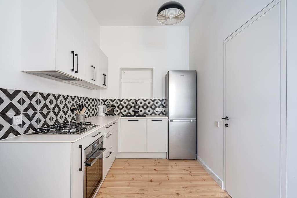 Spacious 2-Bedroom Flat In Old Town By Urban Rent Vilna Exterior foto